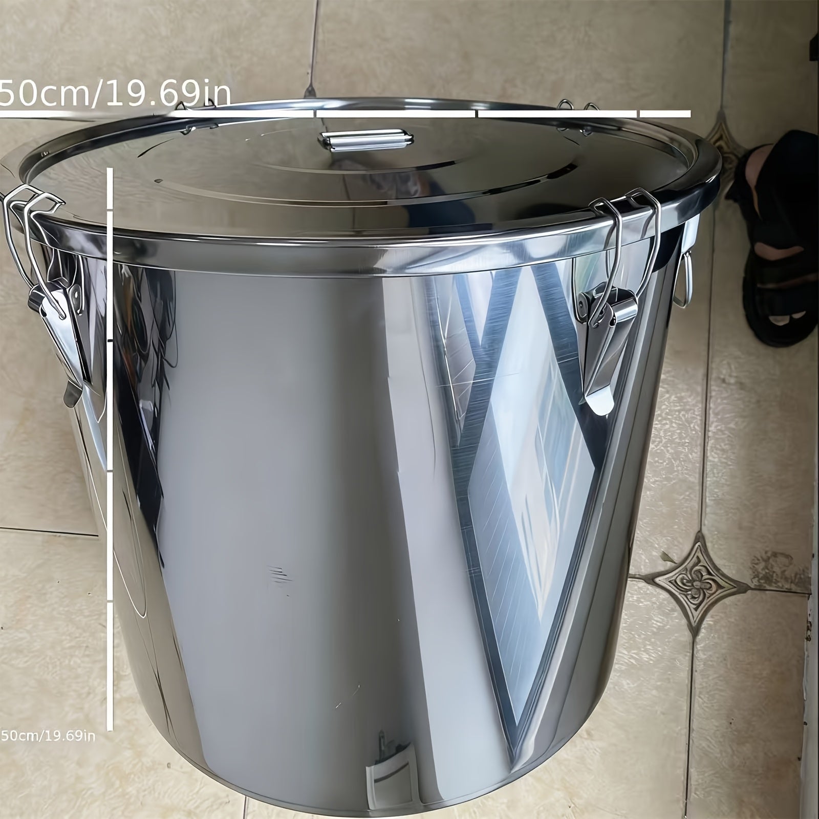 304 Stainless Steel Airtight Container with Lid And Locking Clamp, Featuring A Sealed Design, Versatile for Various Uses, Suitable for Storing Iced Tea, Milk, Rice, And Oil, Providing Protection Against Moisture And Insects