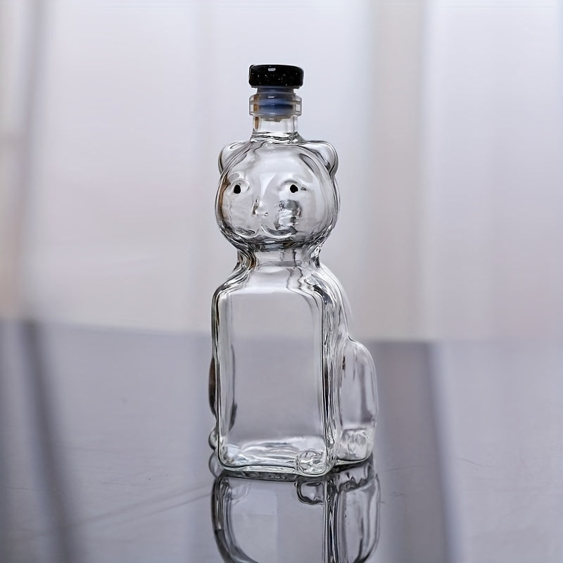 Cat-Shaped Glass Bottle\u002FHandcrafted High Borosilicate Glass\u002FSitting Cat Design with Round Head, Upright Ears, Curved Tail\u002FVivid Three-Dimensional Details\u002FBlack Cap Seals Freshness