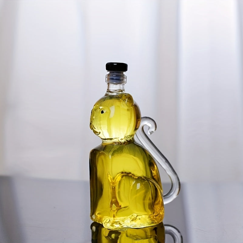 Cat-Shaped Glass Bottle\u002FHandcrafted High Borosilicate Glass\u002FSitting Cat Design with Round Head, Upright Ears, Curved Tail\u002FVivid Three-Dimensional Details\u002FBlack Cap Seals Freshness